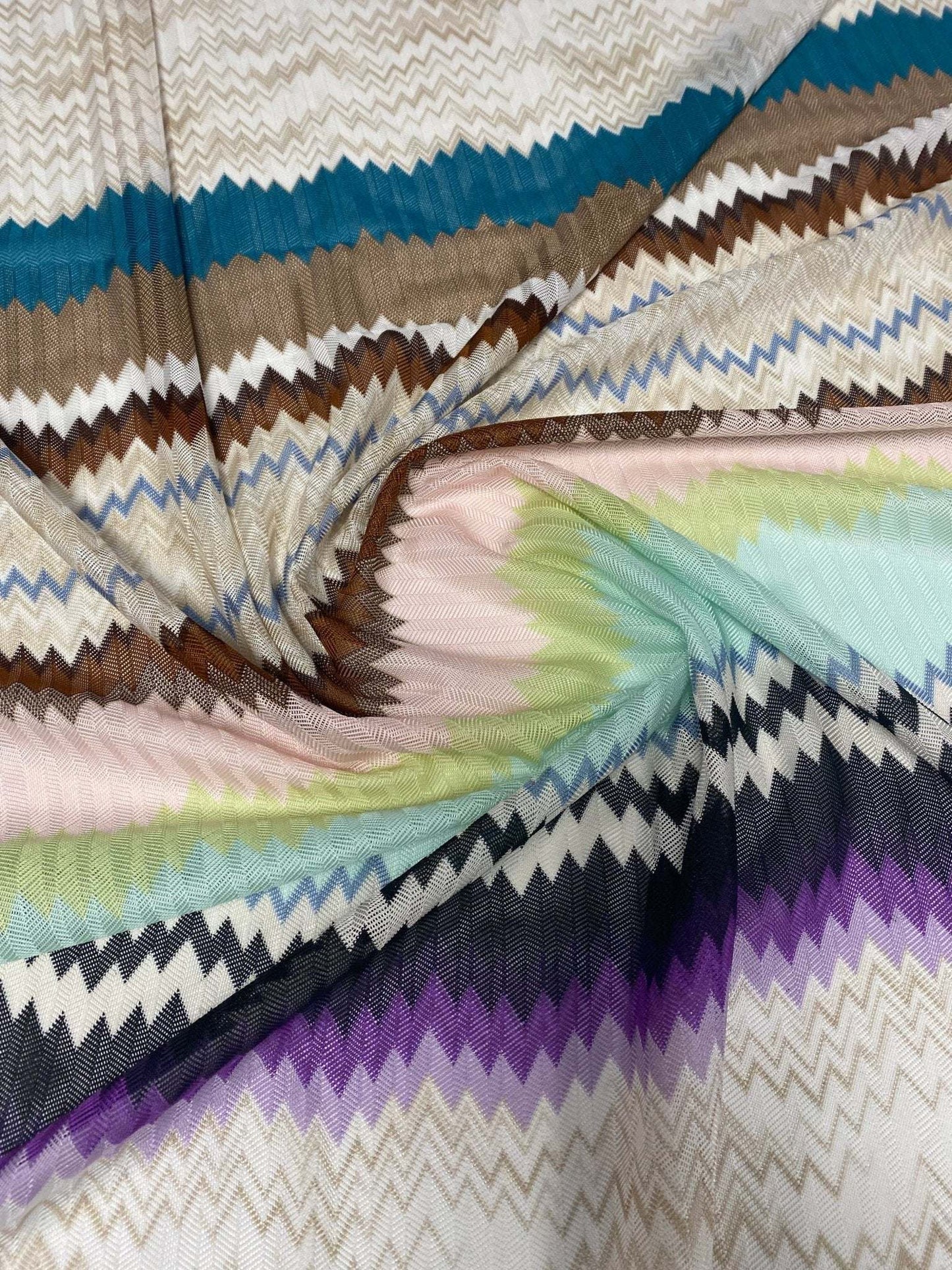 Zigzag Mesh Fabric  Versatile Woven Material for Crafting and Upholstery