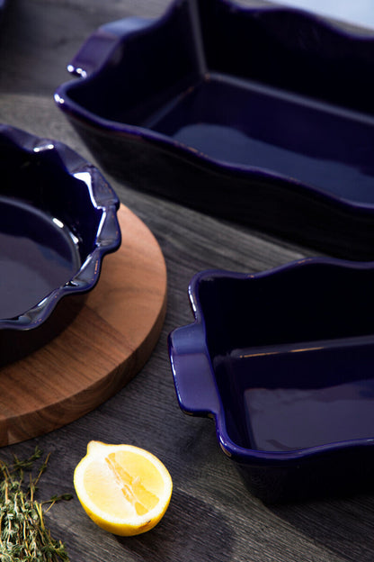 Modern Retro Round Dish With Curved Edges