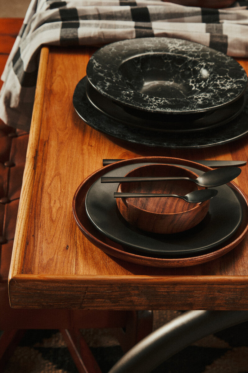 Hygge Black Stoneware Dinner Plate