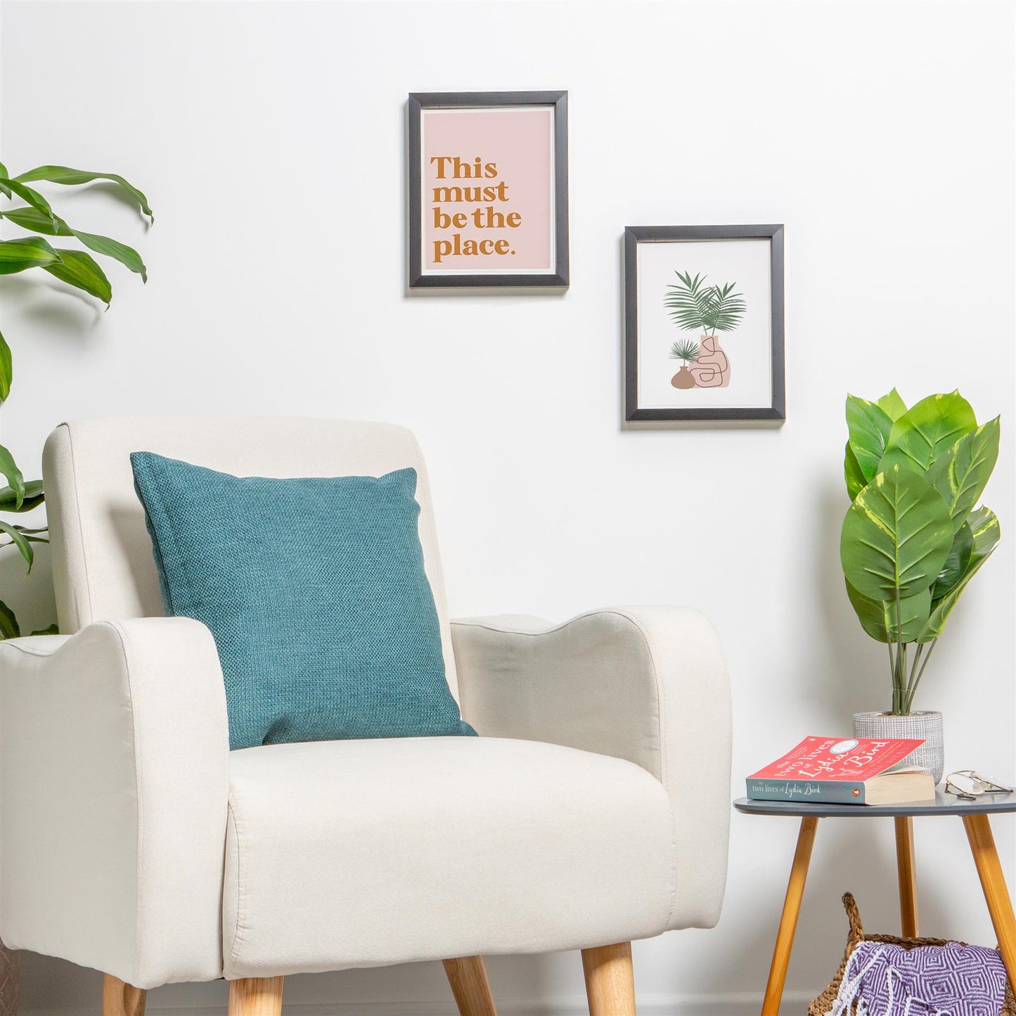 Black 8" x 10" Photo Frame with 4" x 6" Mount