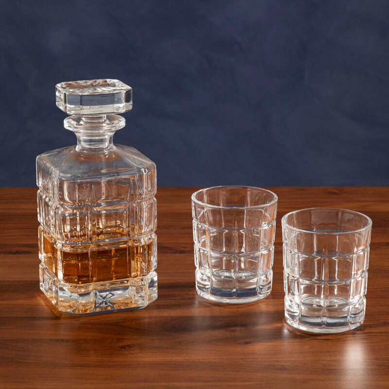 Auclair Decanter With Two Tumblers