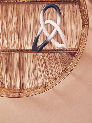 Broc Ombre Black and White Knot Sculpture