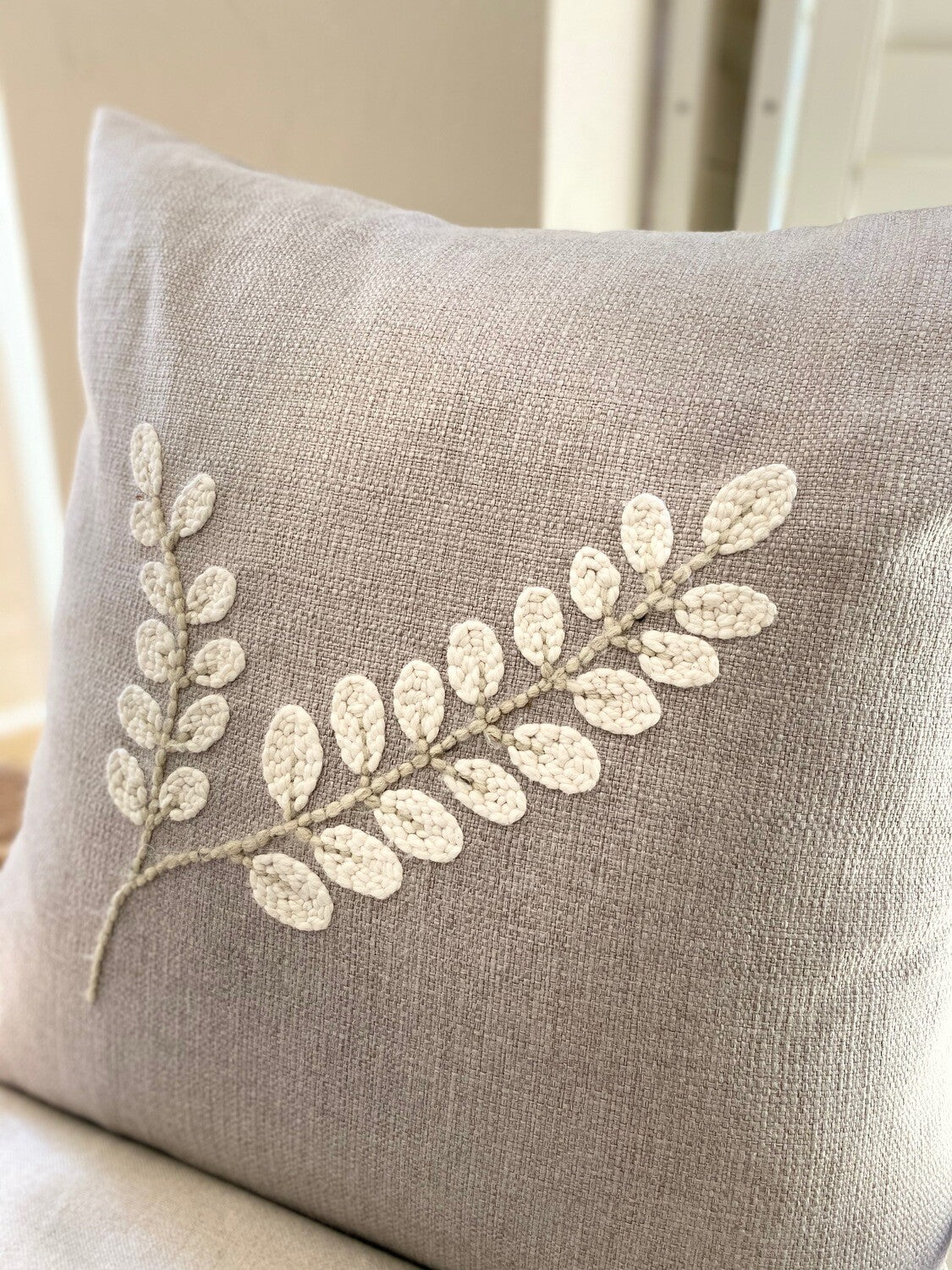 Naturals - Punch Needle Leaf 2 (60x60)