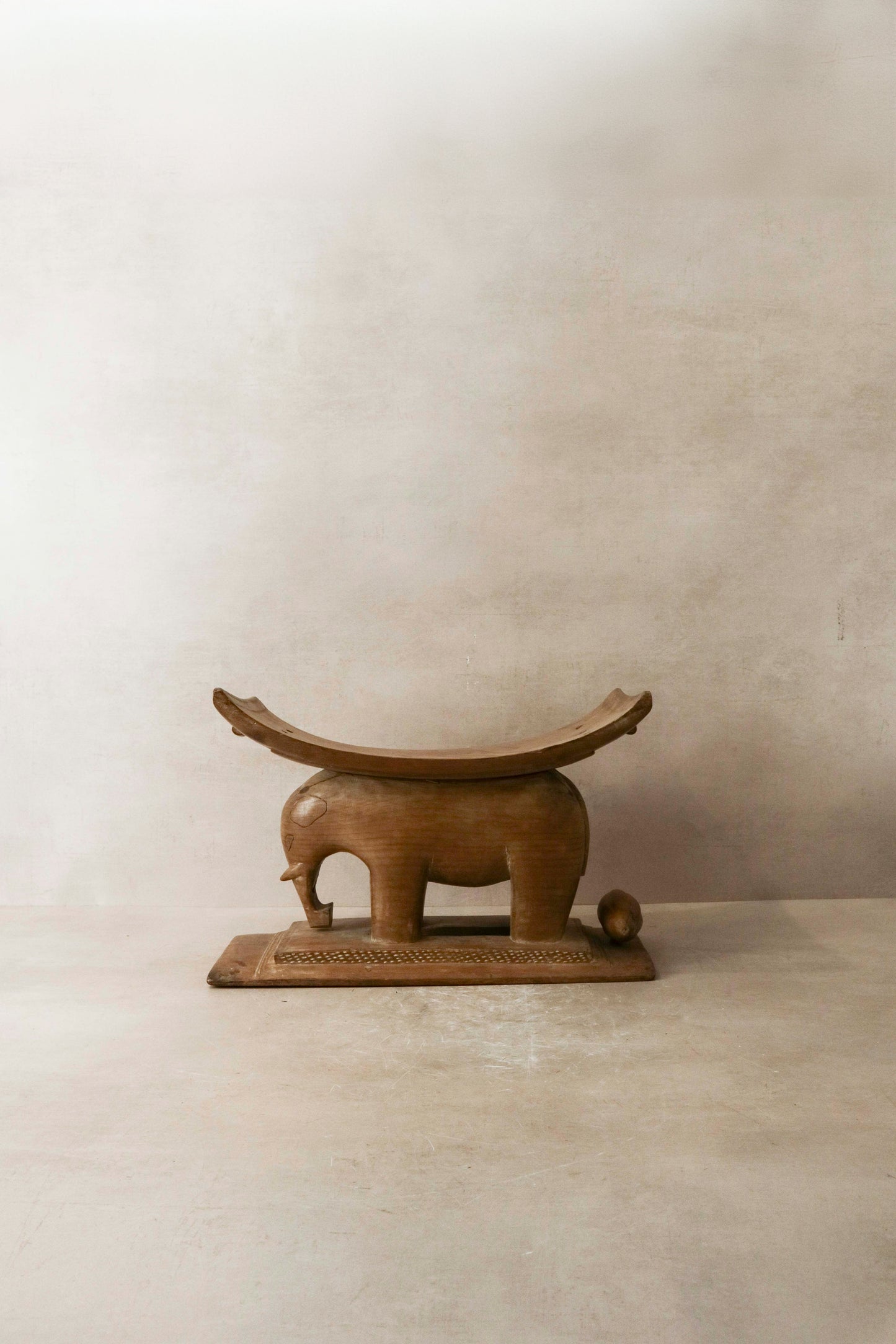 Ashanti Stool - 138.1