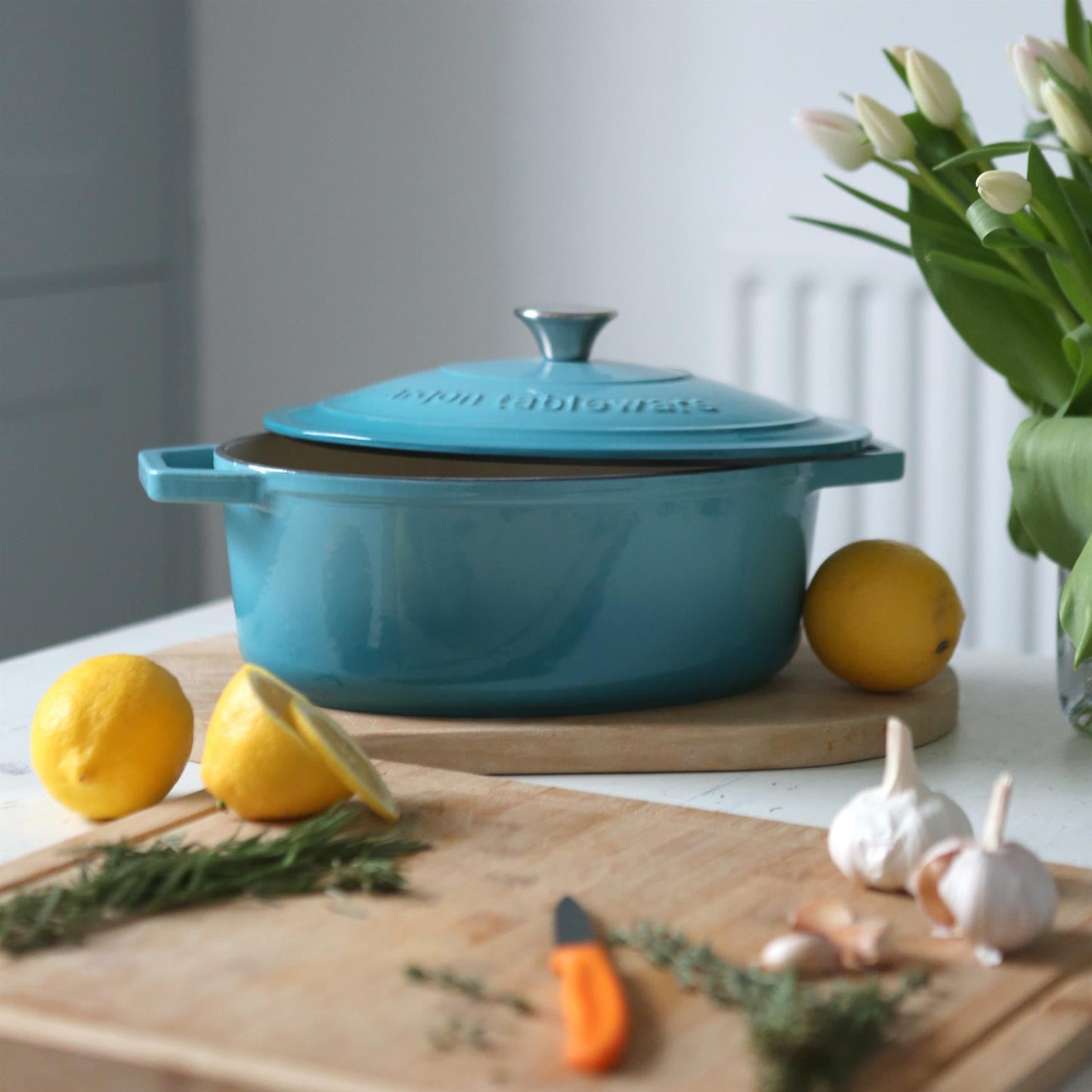 4.68L Teal Ombre Oval Cast Iron Casserole Dish