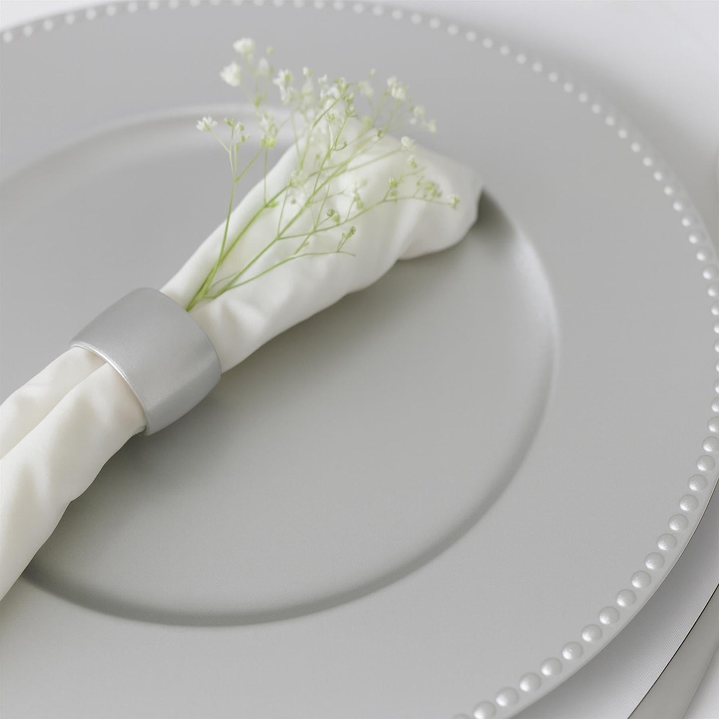 18pc Round Beaded Charger Plates Set - 33cm