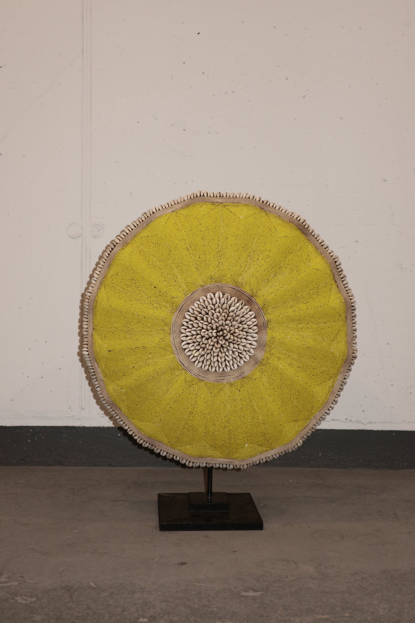 Cameroon Beaded Shield - L - 56cm Yellow 04