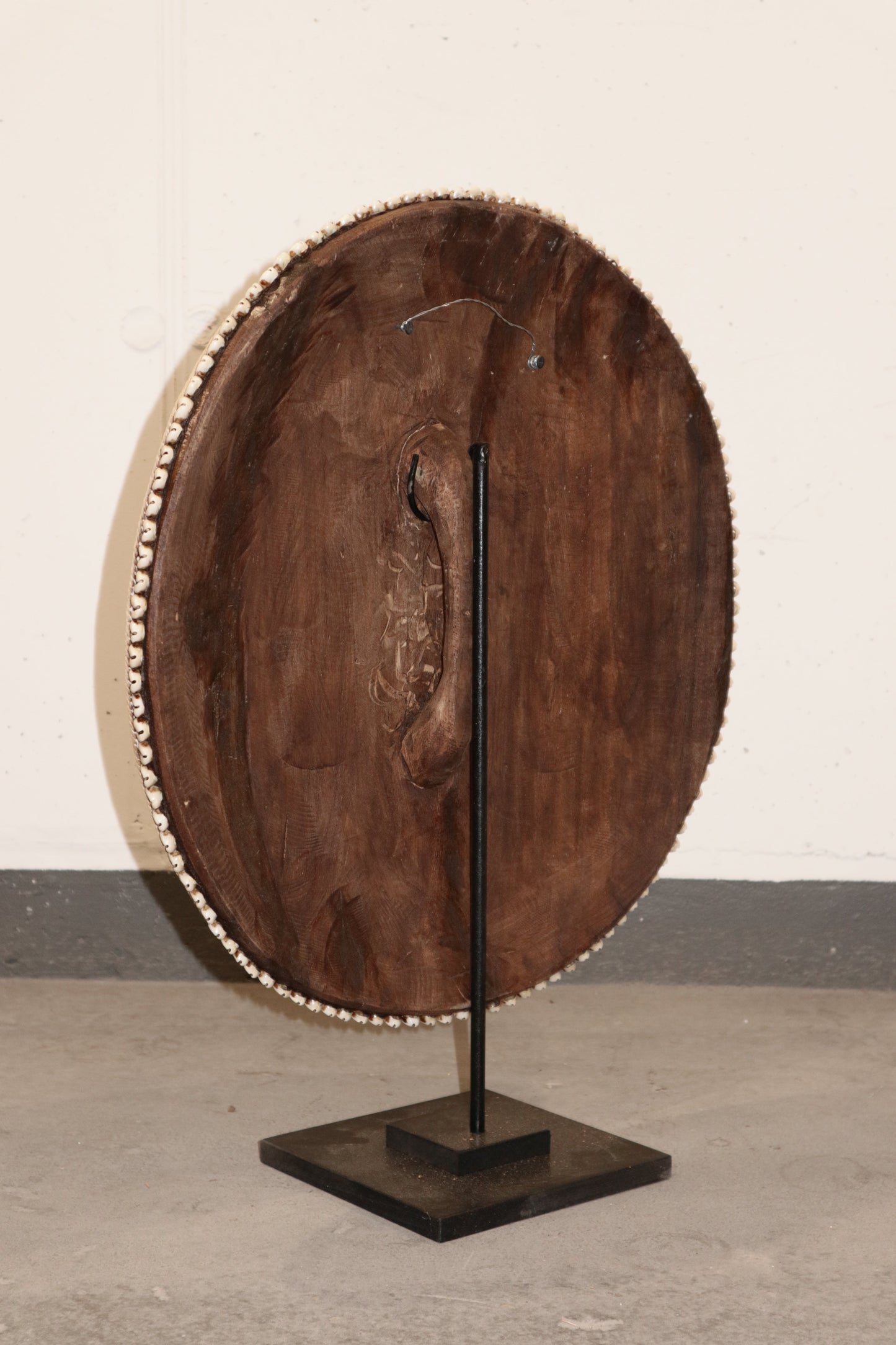 Cameroon Beaded Shield - L - 55cm Gold 09