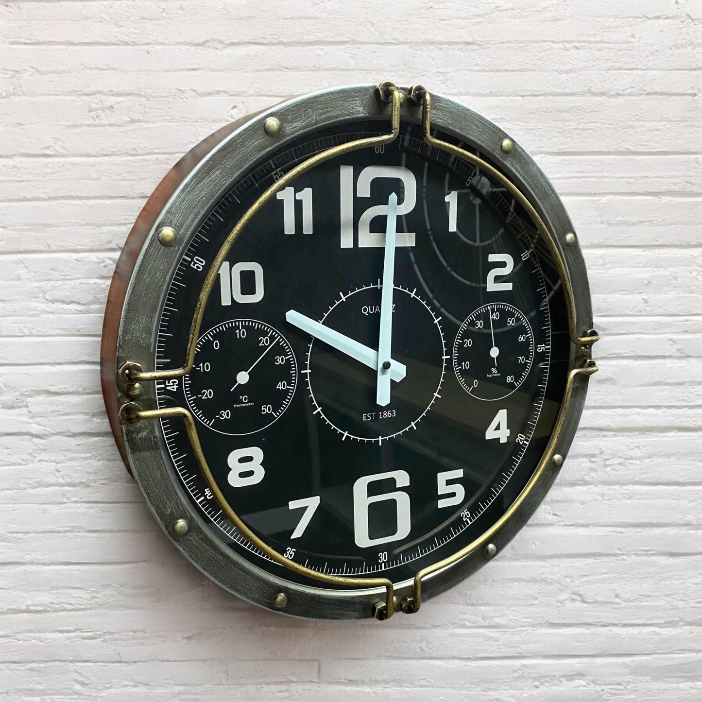 40CM WALL CLOCK - Brass Fittings - Black Clock Face - Requires 1 X AA Battery