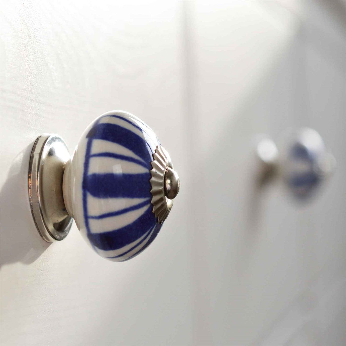 Round Geometric Ceramic Cabinet Knob