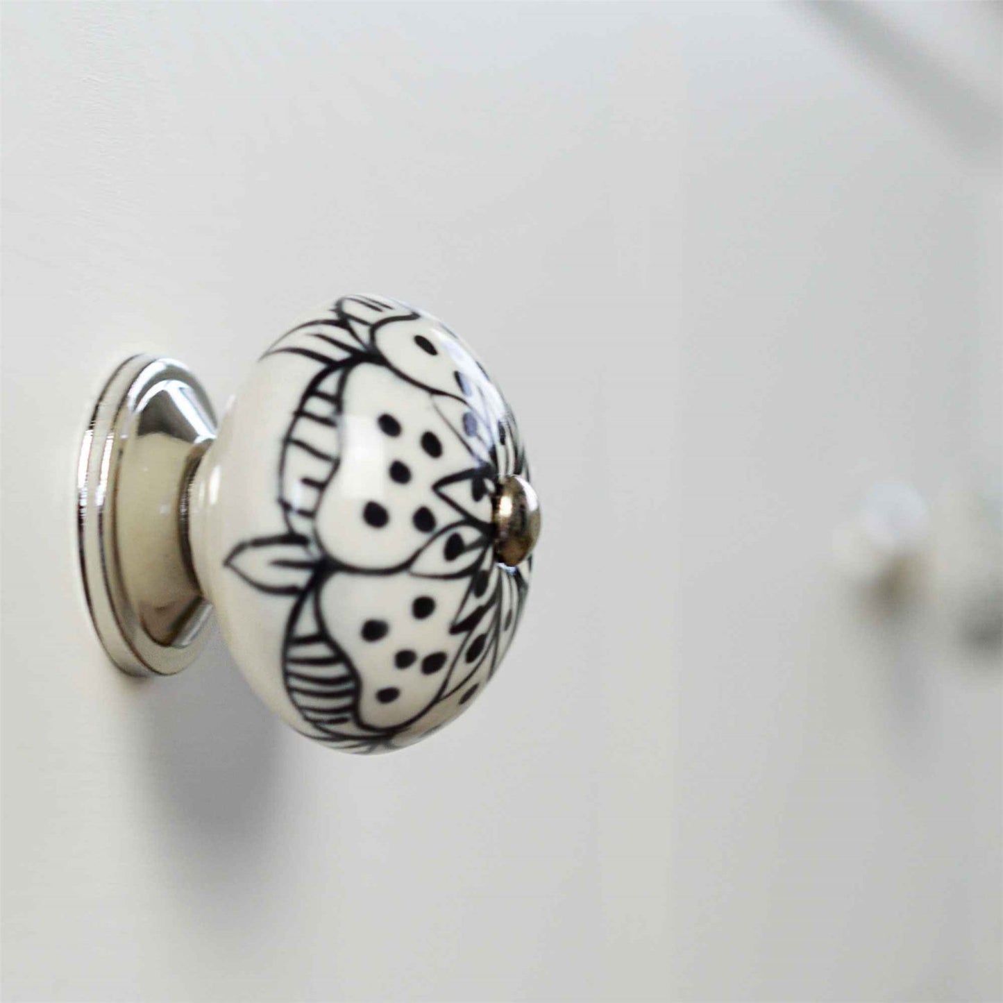 Round Geometric Ceramic Cabinet Knob
