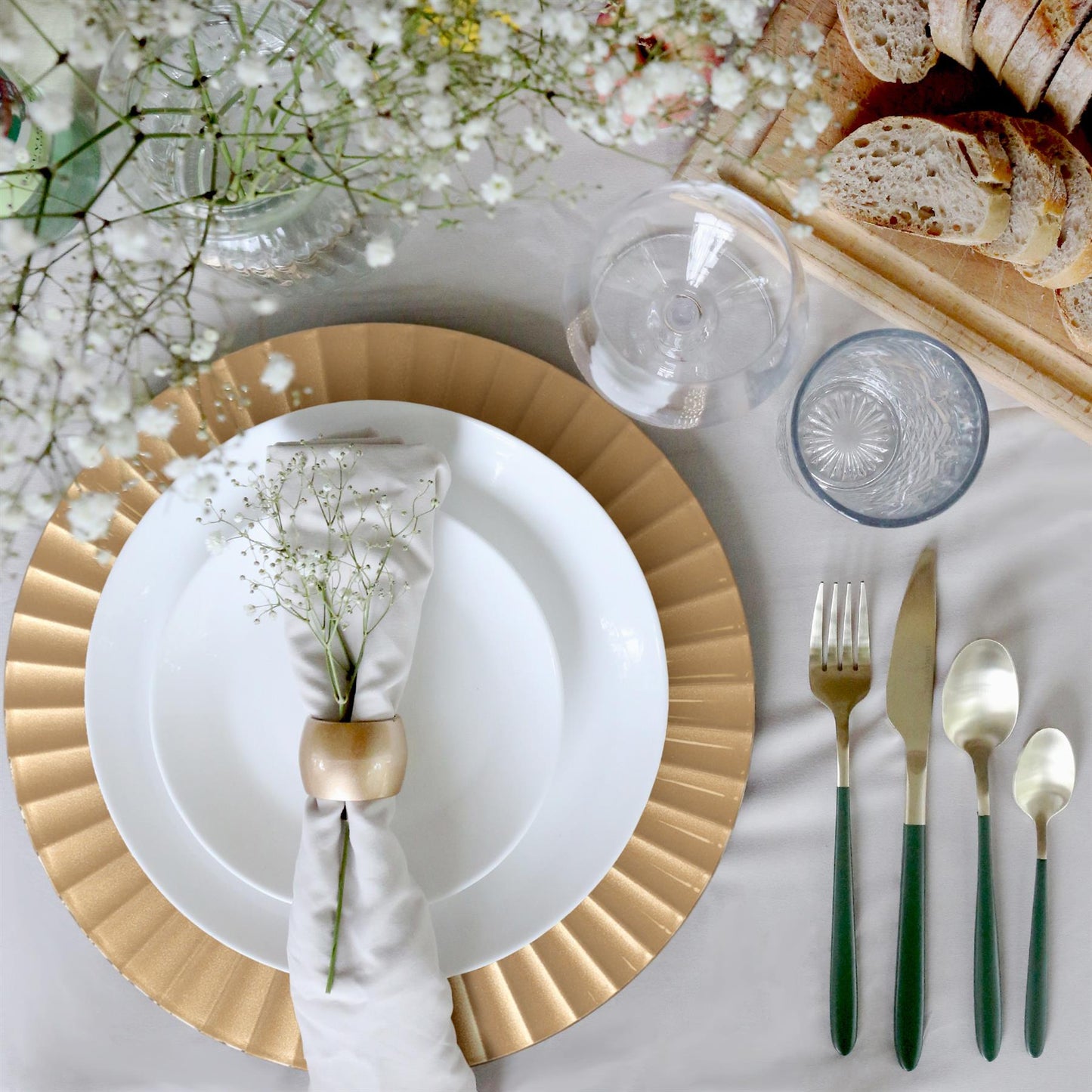 18pc Round Fluted Charger Plates Set - 33cm