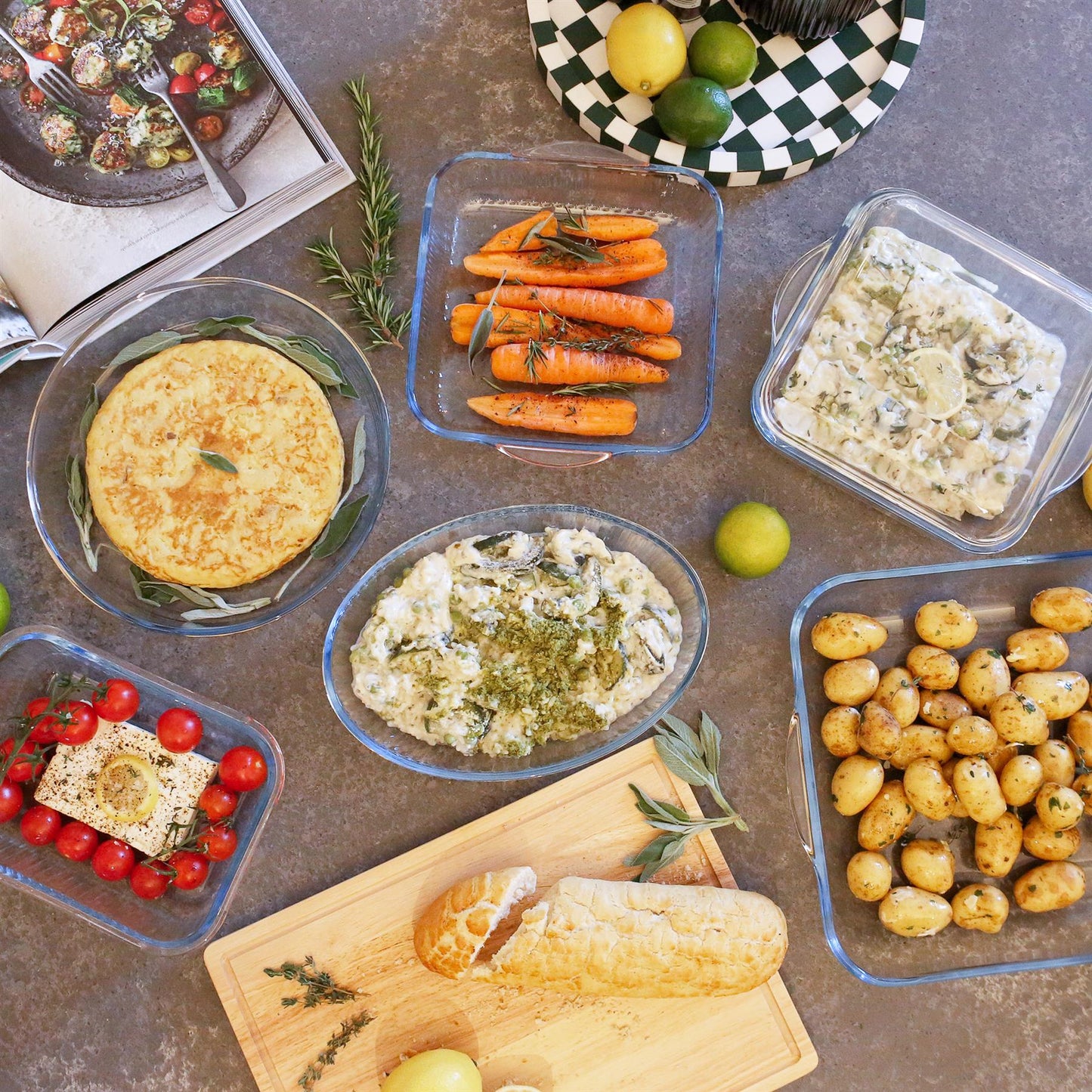 Square Glass Oven Dish with Lid - 24cm x 21cm