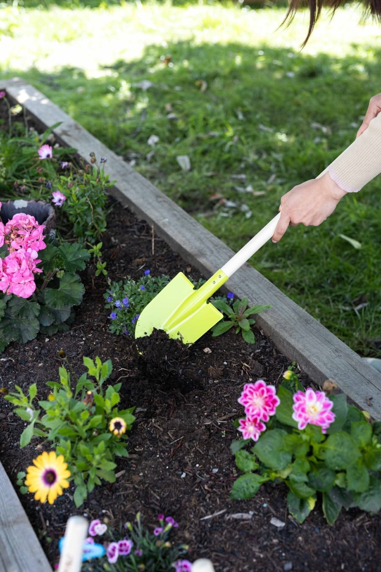 Fun Kids Garden Leaf Rake