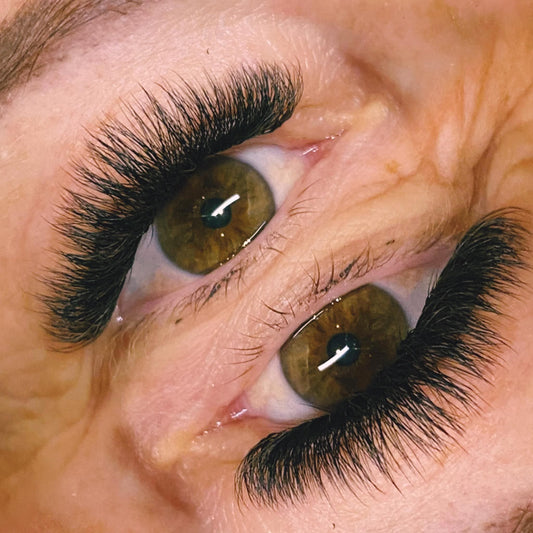 Sample Tray – 4D Clover Lashes