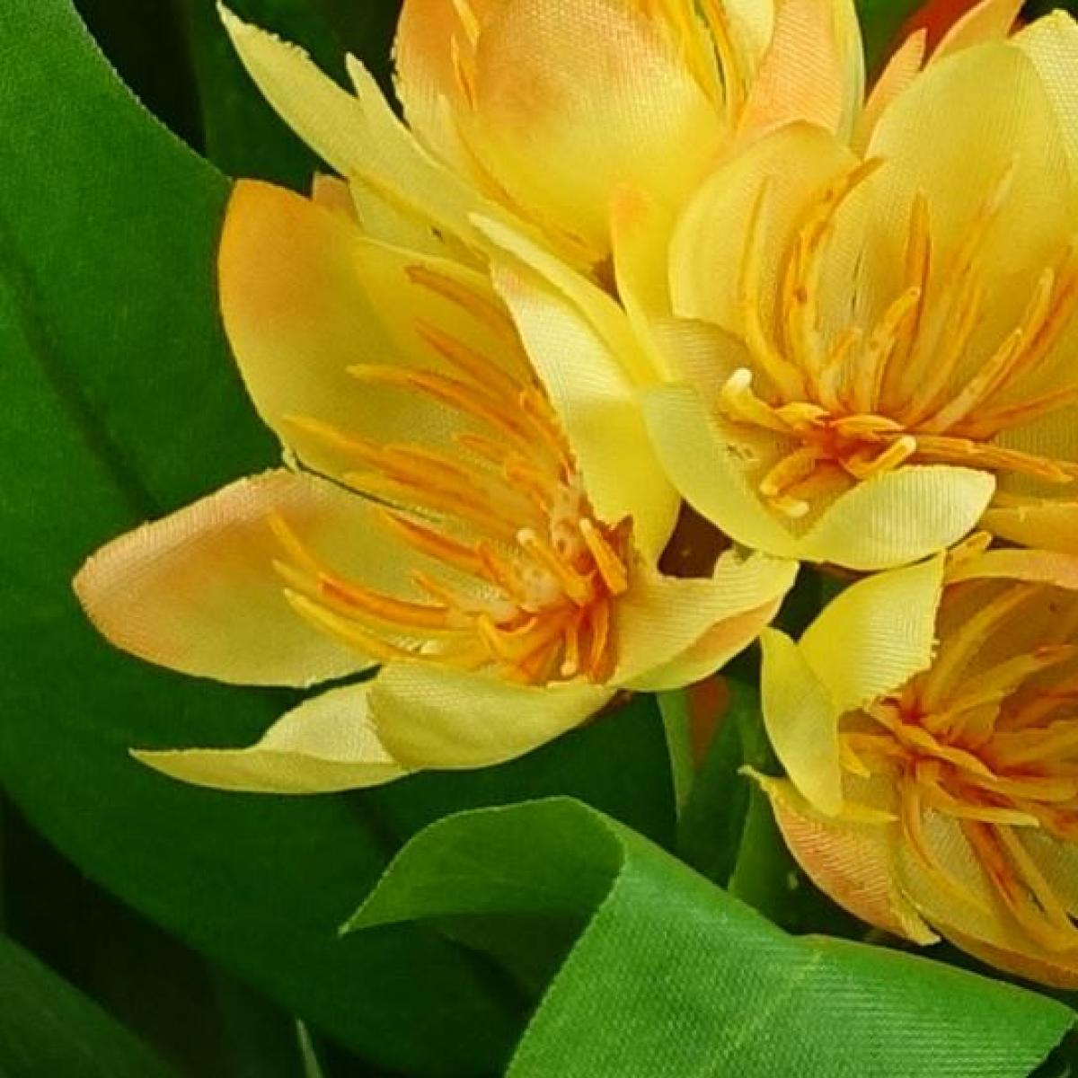 6x 18cm Artificial Freesia Plants in Assorted Colours Flowering