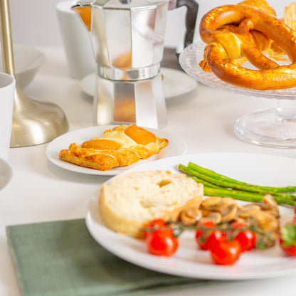 18pc White Porcelain Dinner Set