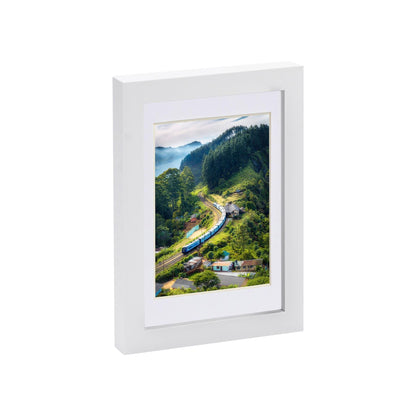 White 5" x 7" Photo Frame with 4" x 6" Mount