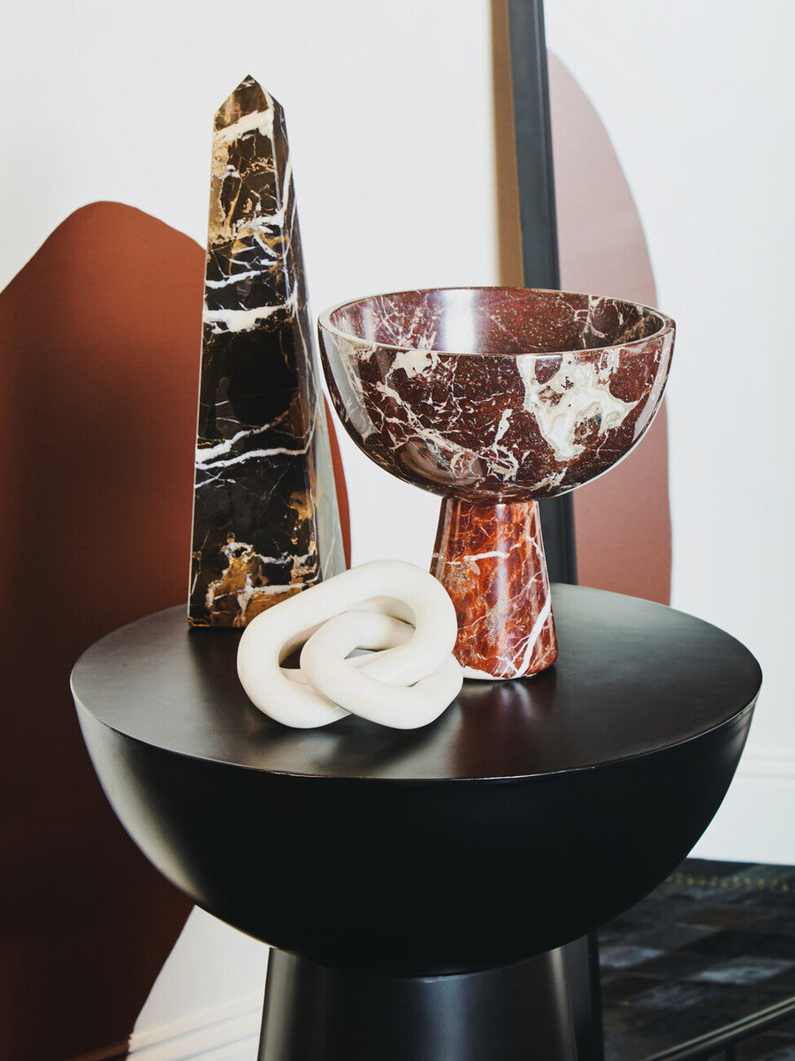 Salmo Large Black Marble Obelisk