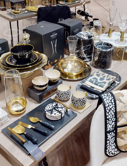 Salmo Oval Black Marble Chopping and Serving Board