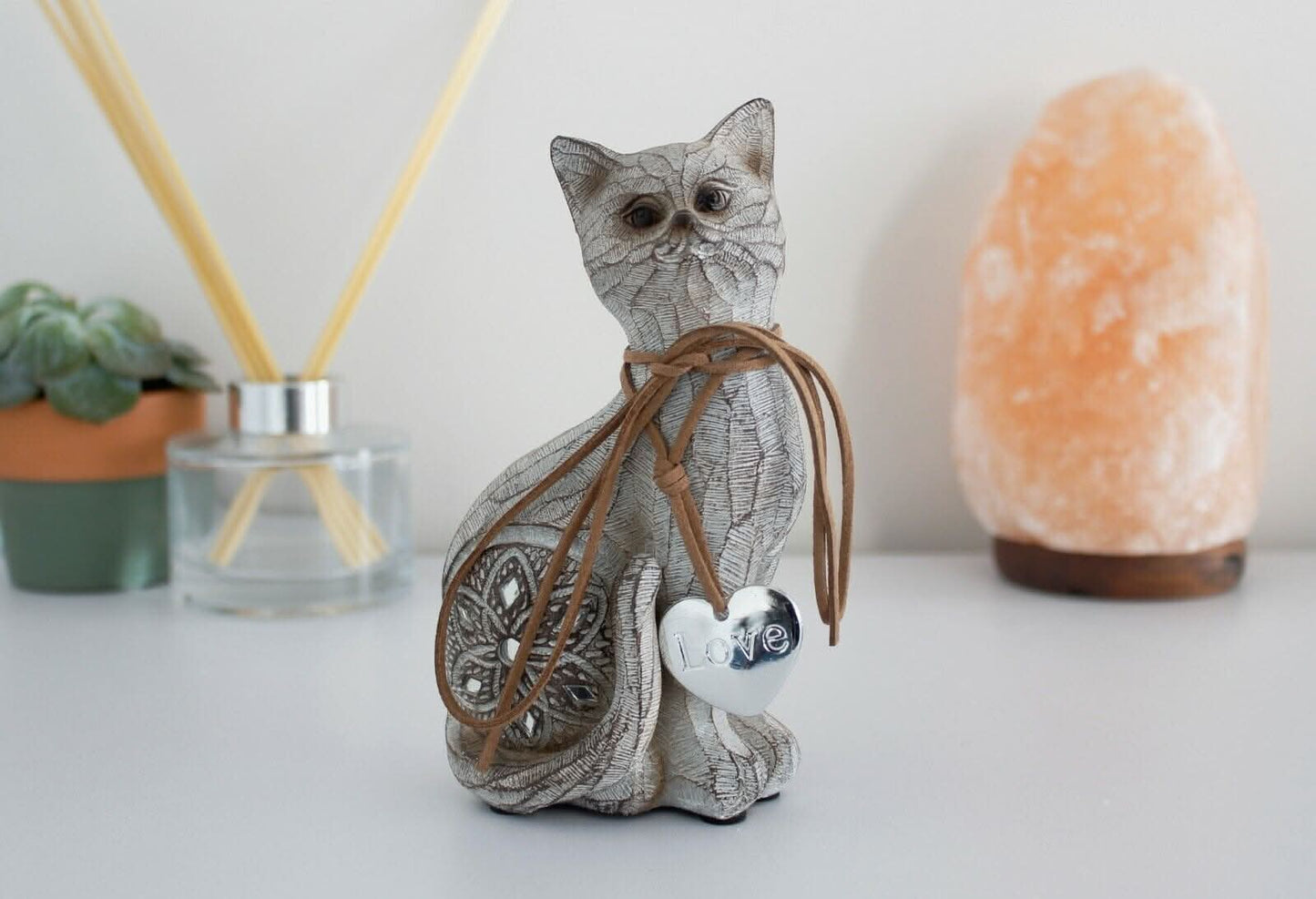 Resin Wood Effect Cat Ornament
