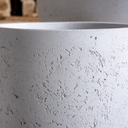 Vessara | White Mist – 40cm Large Tall Concrete Planter – 15L Round Plant Pot