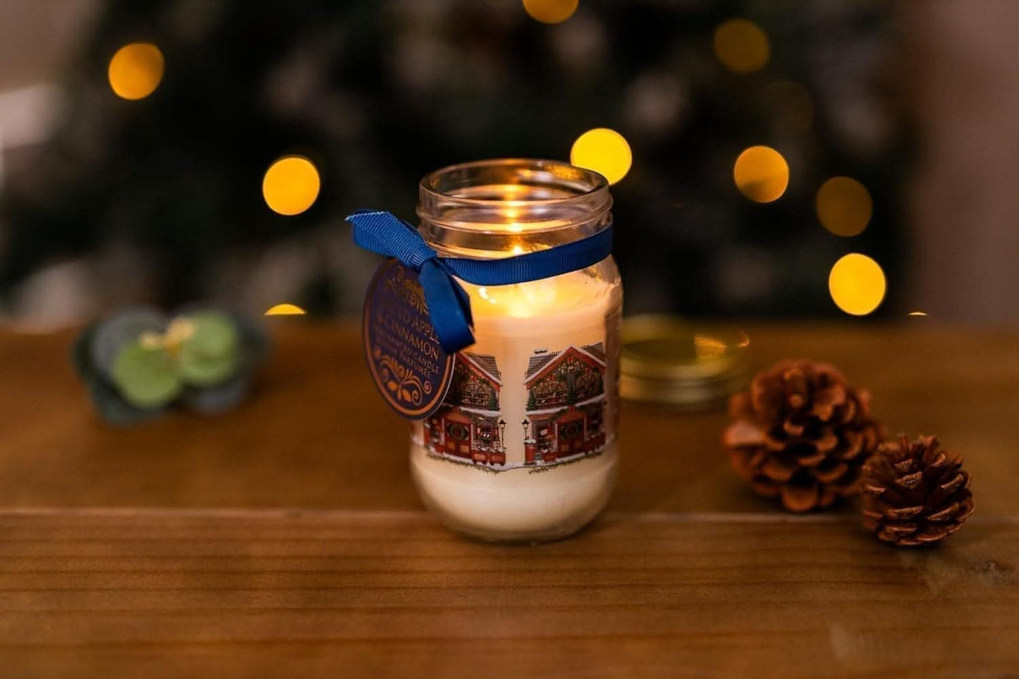 Spiced Apple and Cinnamon Candle in Glass Jar