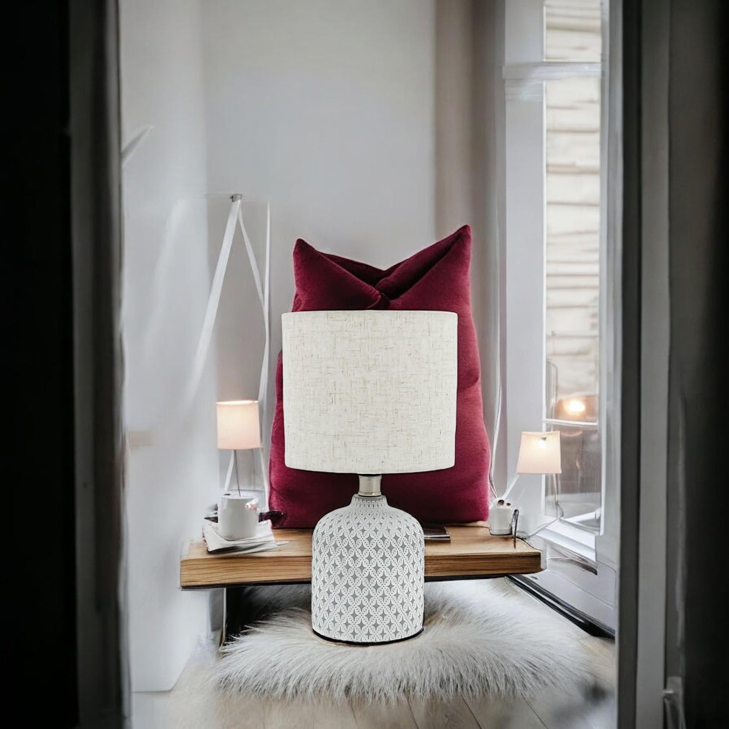 20CM TABLE LAMP AND SHADE