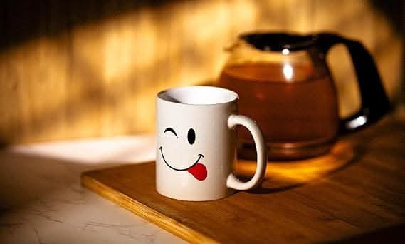 White Emoji Mugs - Dishwasher-Safe Porcelain Set of 6 Mugs - Hot Chocolate, Coffee & Tea Drinking Mugs