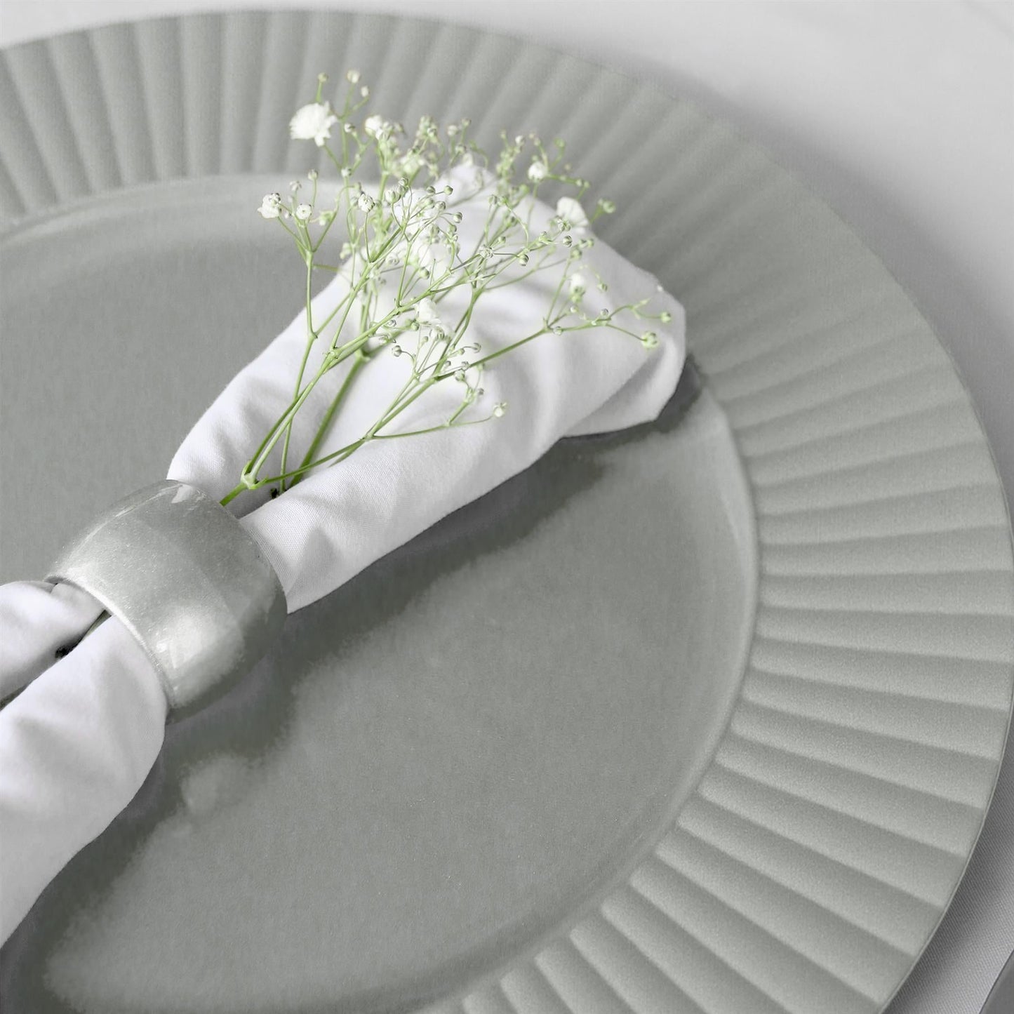 12pc Round Fluted Charger Plates Set - 33cm