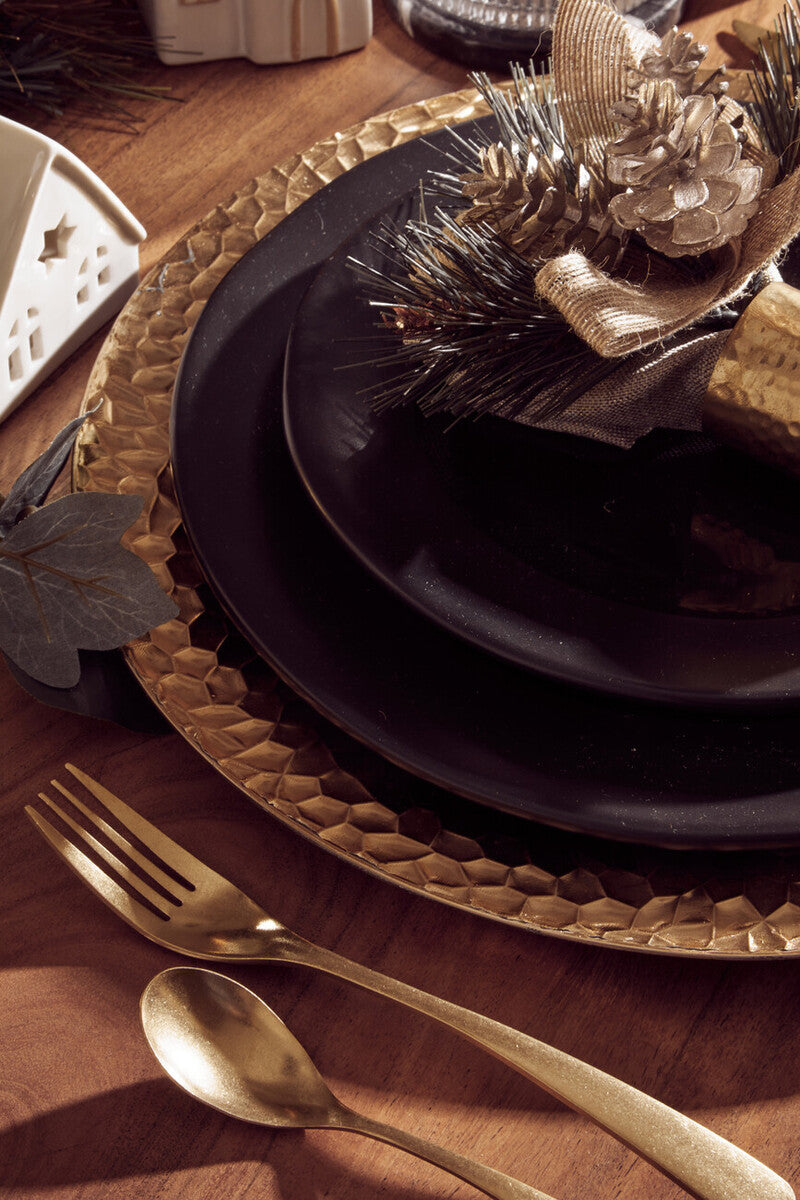 Set of Four 33cm Dia Gold Charger Plates with Hammered Rims