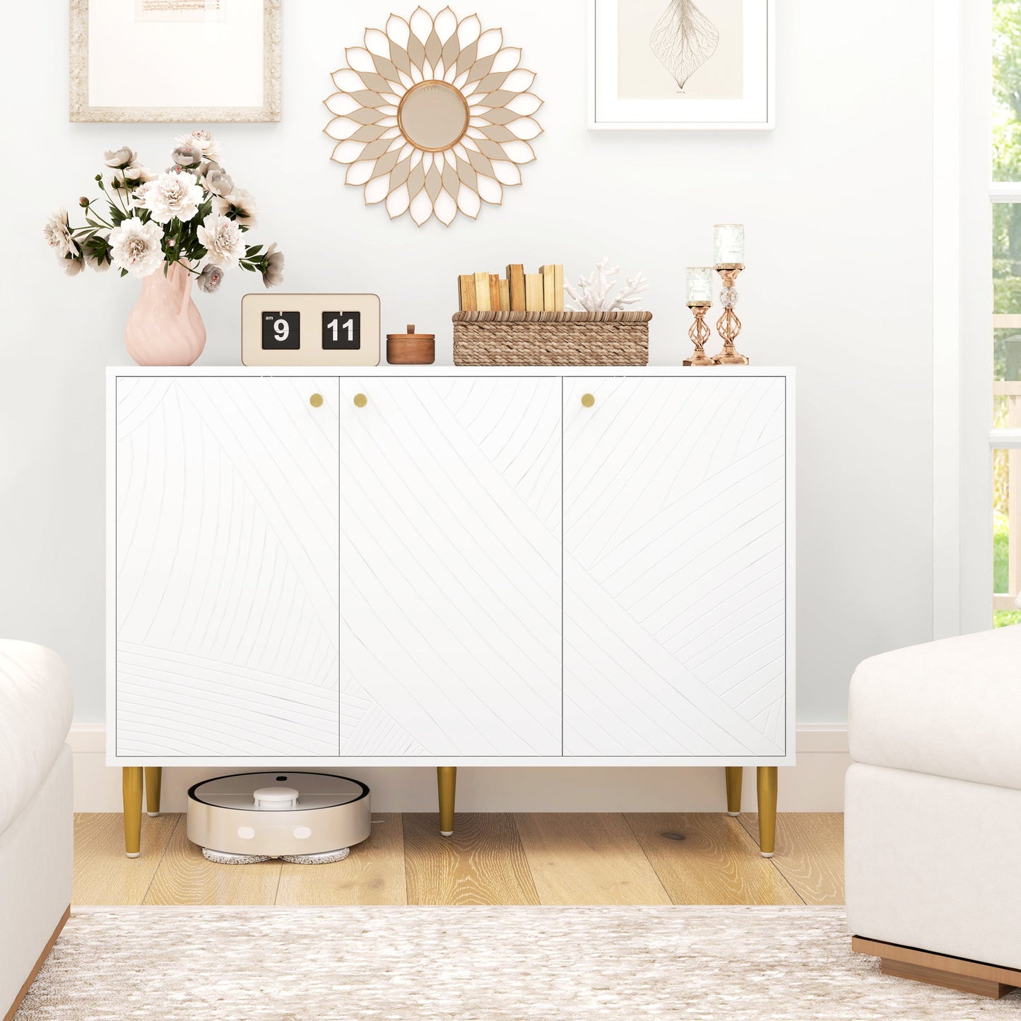HOMCOM Sideboard Storage Cabinet with 3 Carved Line Doors and 5 Legs White