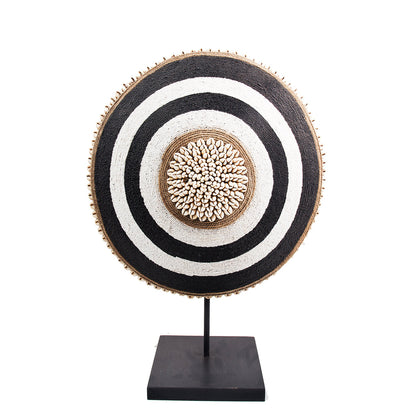 Cameroon Beaded Shield Round M 16B