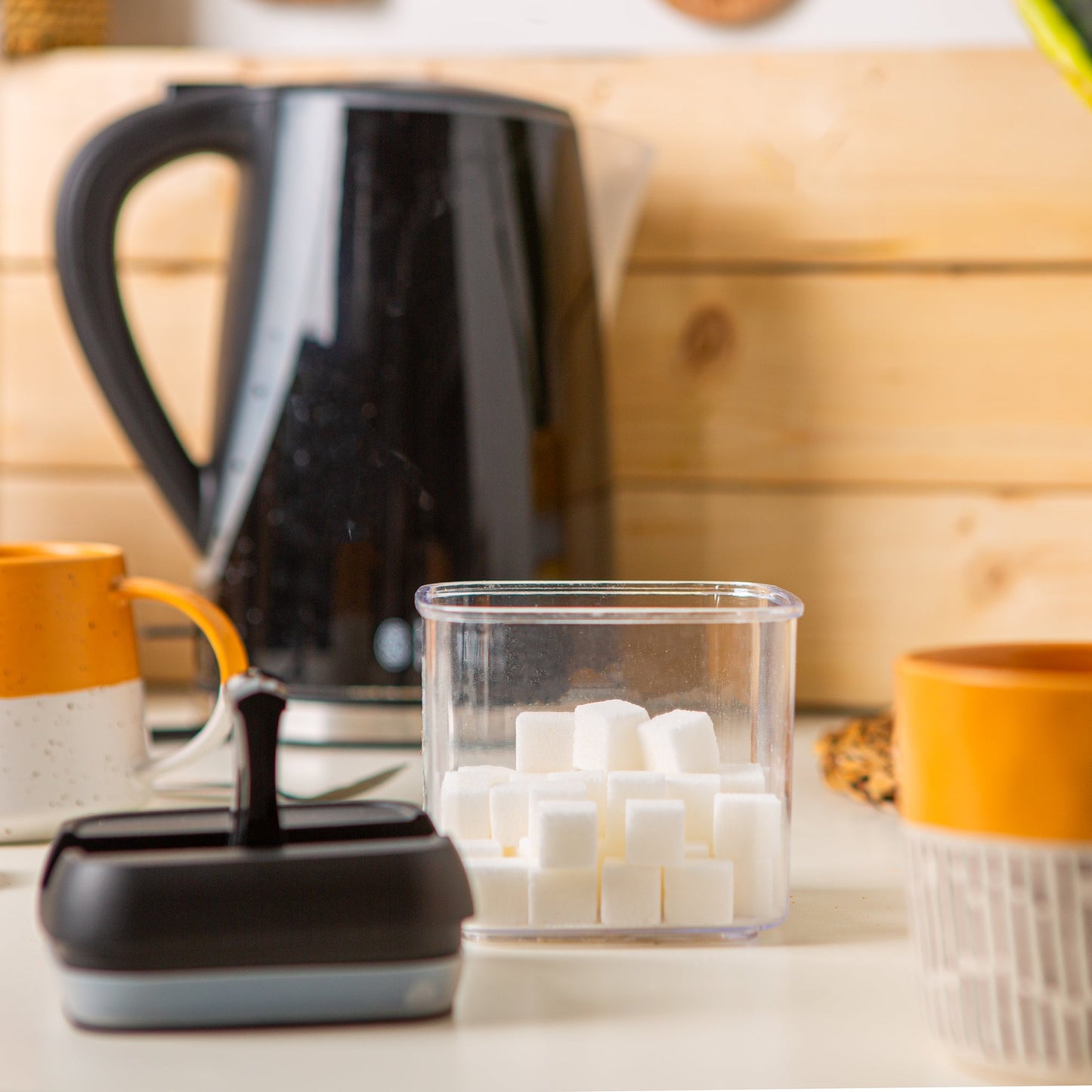 500ml Airtight Flip Lock Plastic Food Storage Container