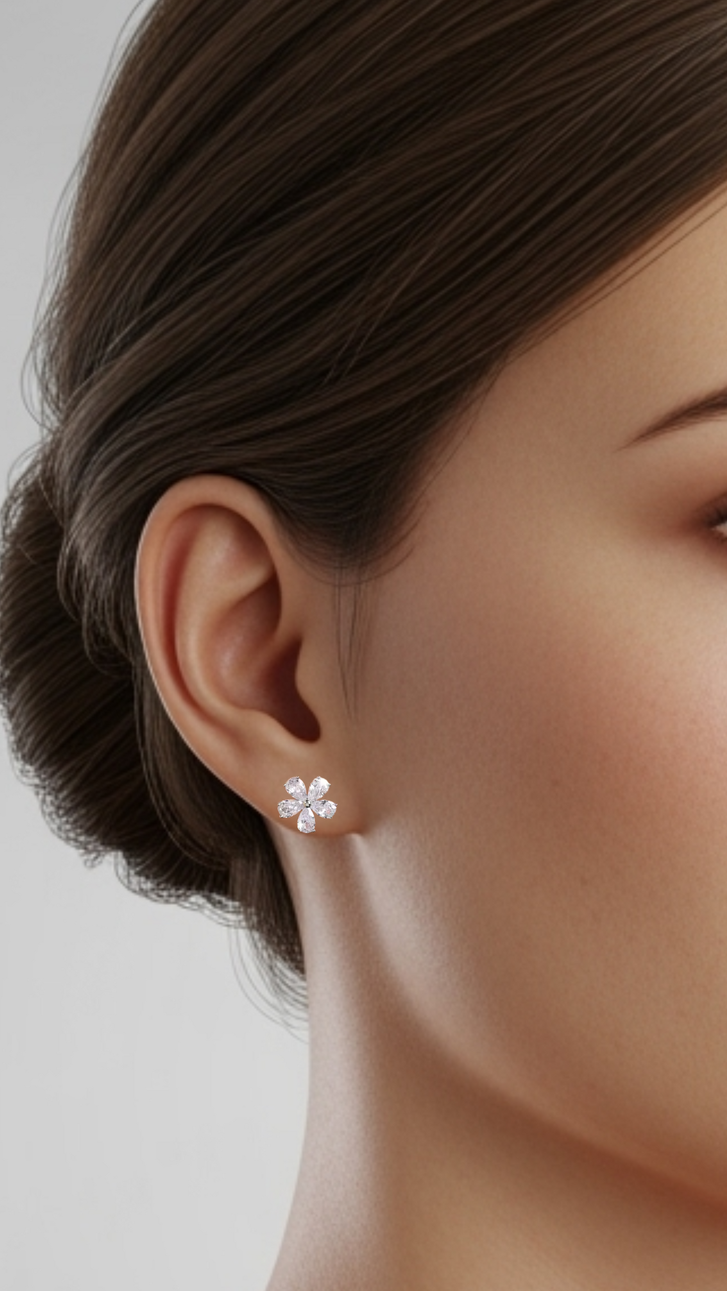 Daisy Crystal Stud Earrings