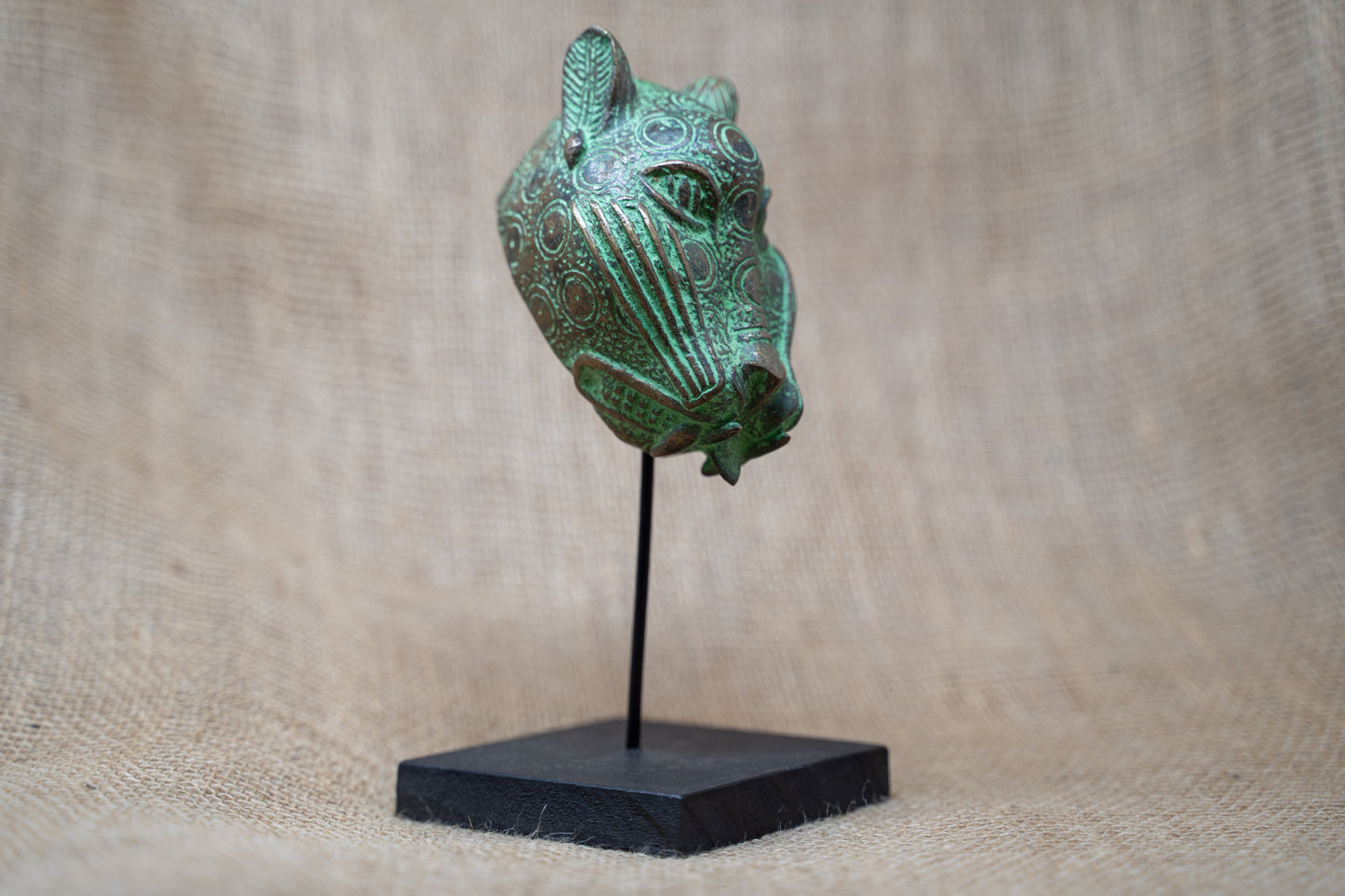 Benin Leopard sculpture - Bronze 26.9