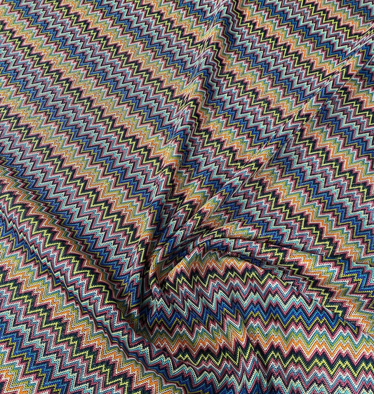 Colorful Zigzag Knitted Mesh Fabric for Creative Projects