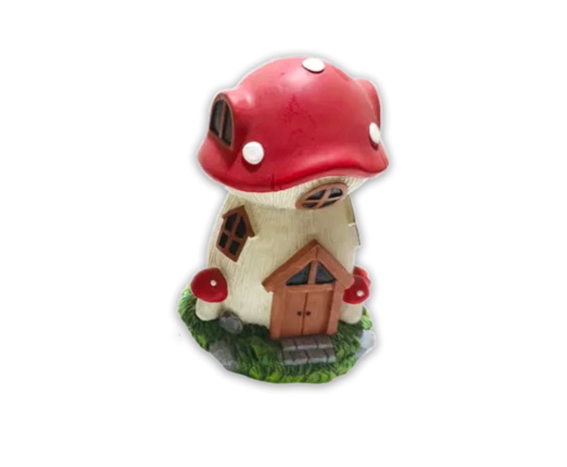 Resin mushroom house 17cm