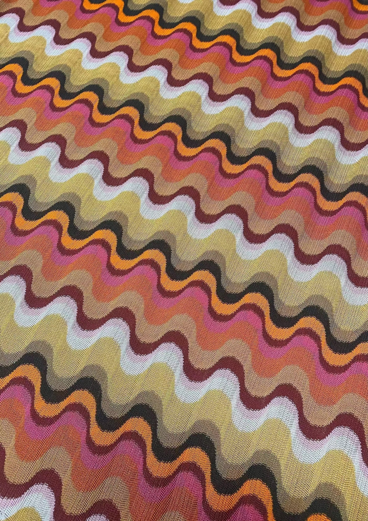 Retro Wavy Mesh Fabric for Unique Fashion and Craft Projects