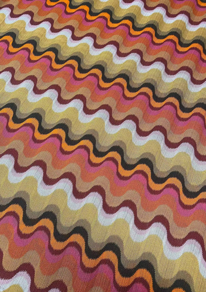 Retro Wavy Mesh Fabric for Unique Fashion and Craft Projects