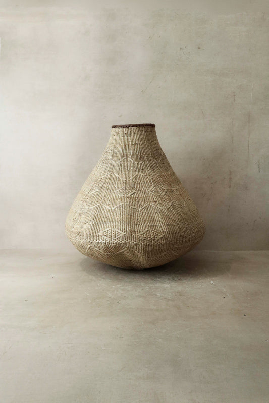 Garlic Gourd woven basket - Zimbabwe - 53.2
