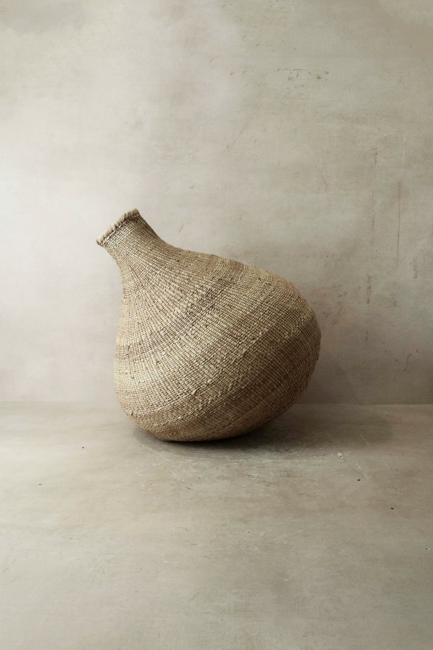 Garlic Gourd woven basket - Zimbabwe - 53.1