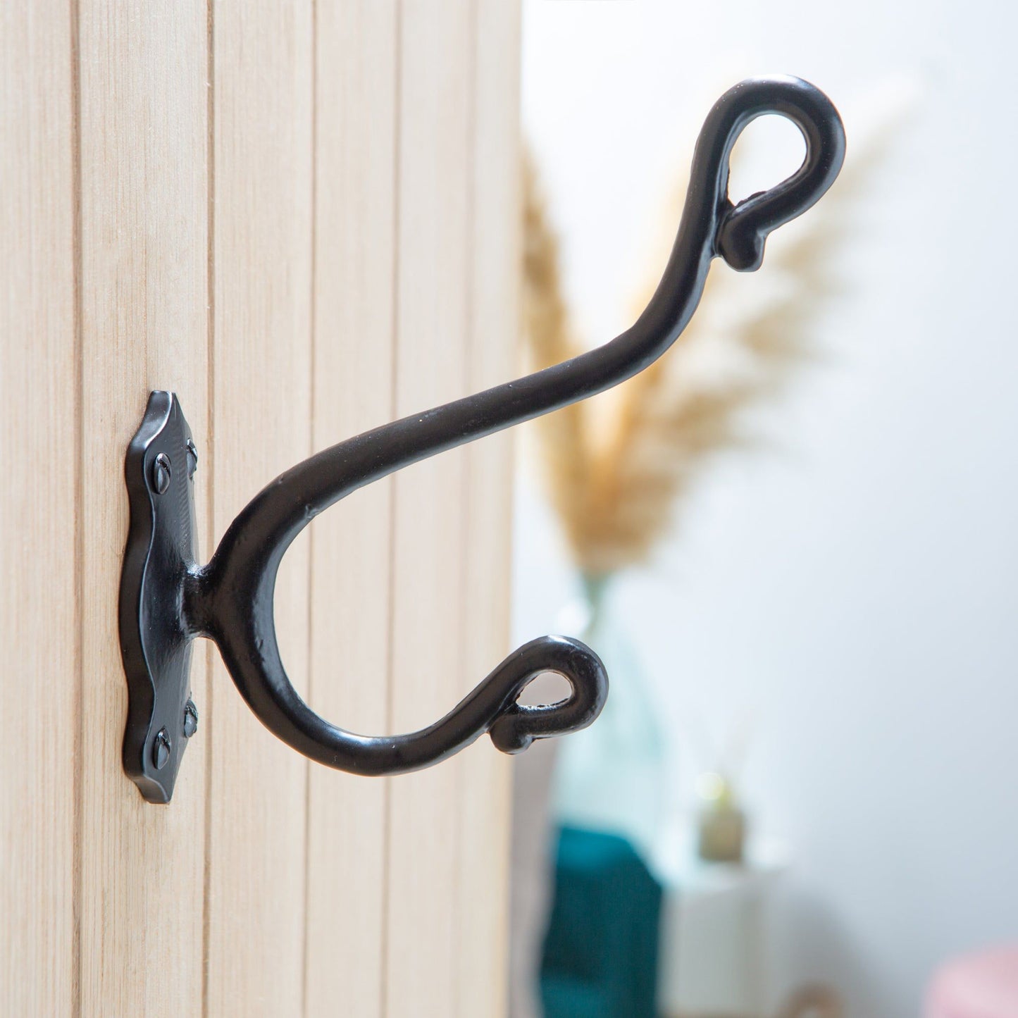 40mm x 140mm Black Curly Hat & Coat Hook