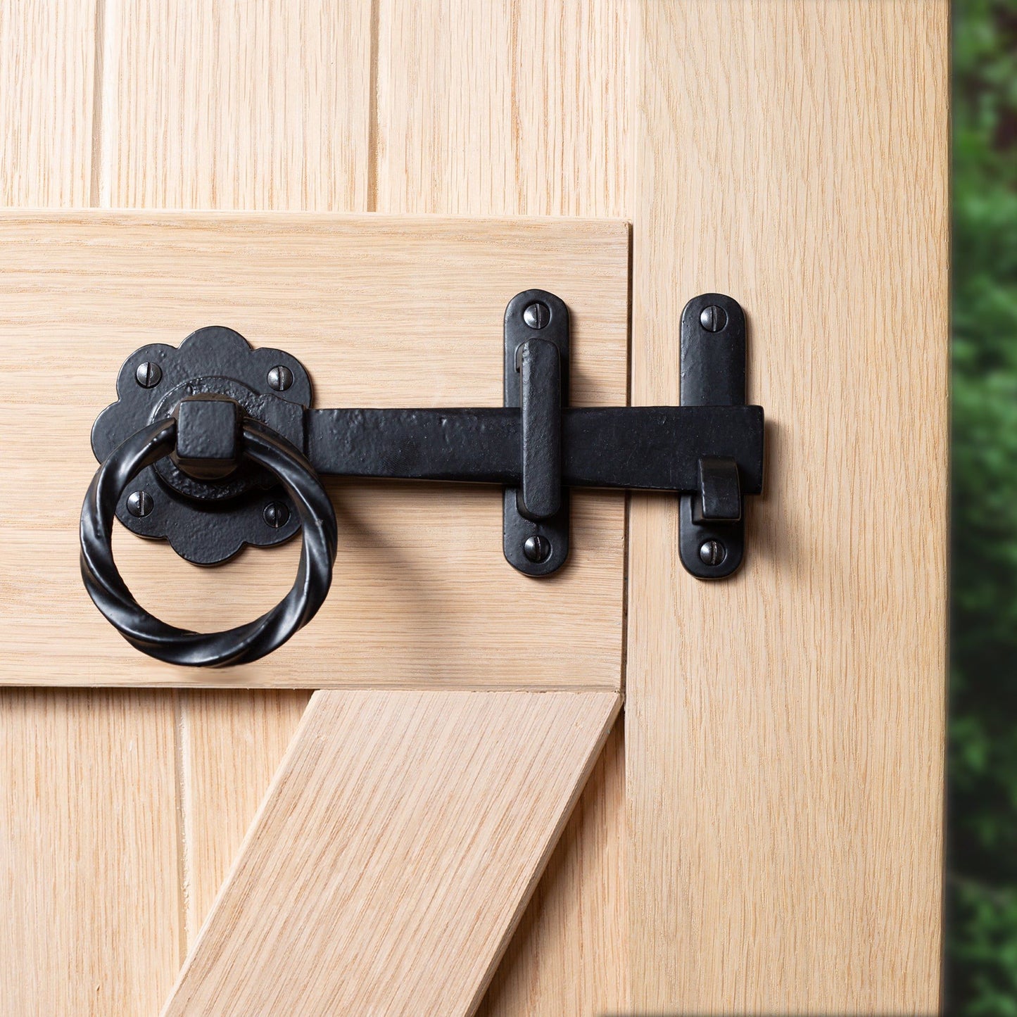 195mm Black Rose Ring Gate Latch