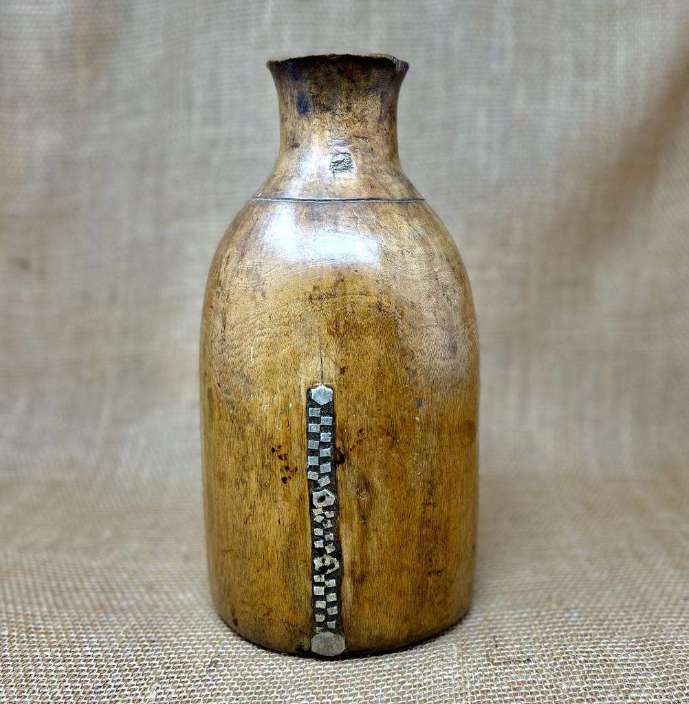 Vintage Tutsi Milk Container KX21.1