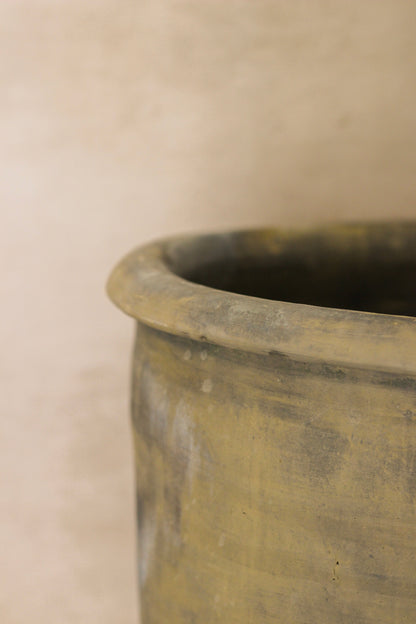 Big Old Grey Asian Pot - L012