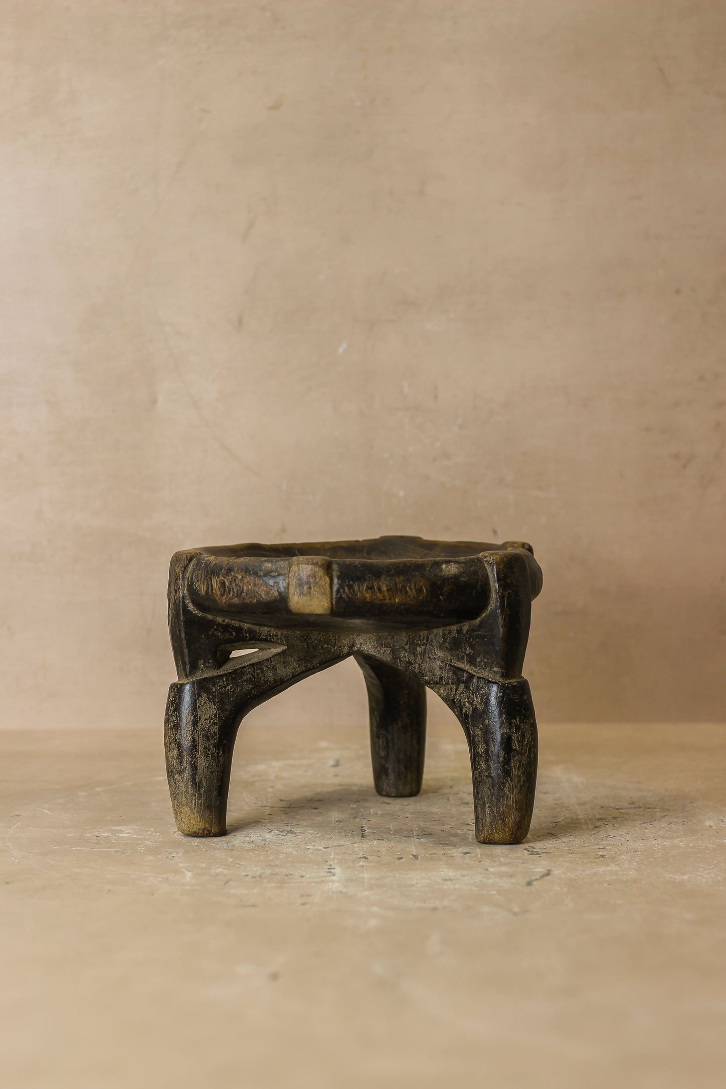Hehe Iringa stool - Tanzania 42B