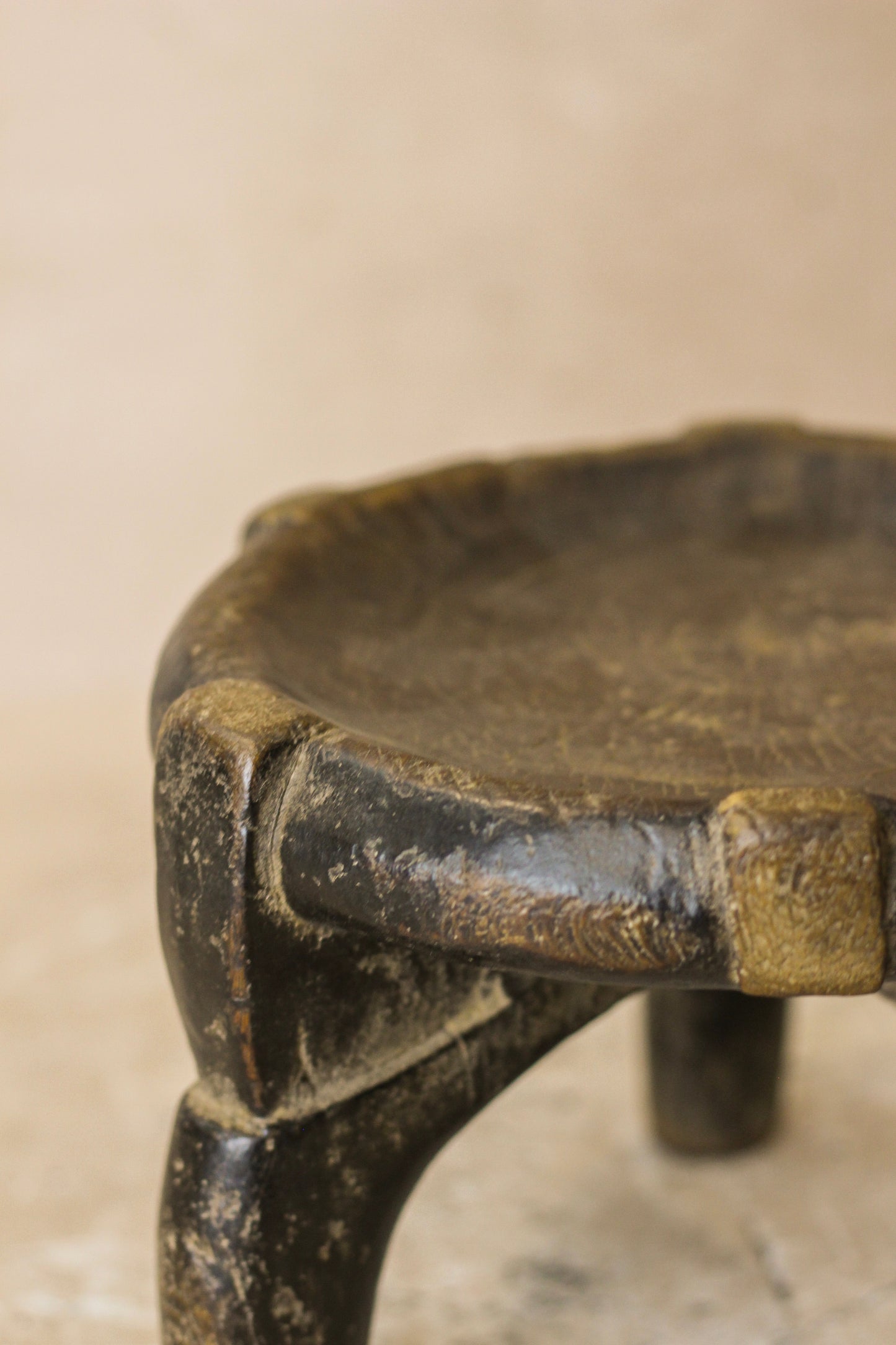 Hehe Iringa stool - Tanzania 42B