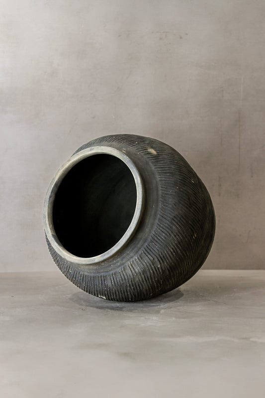 Vintage Textured Grey Pot - VT03