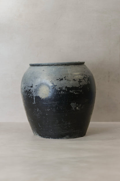 Vintage Dark Pot - No 74